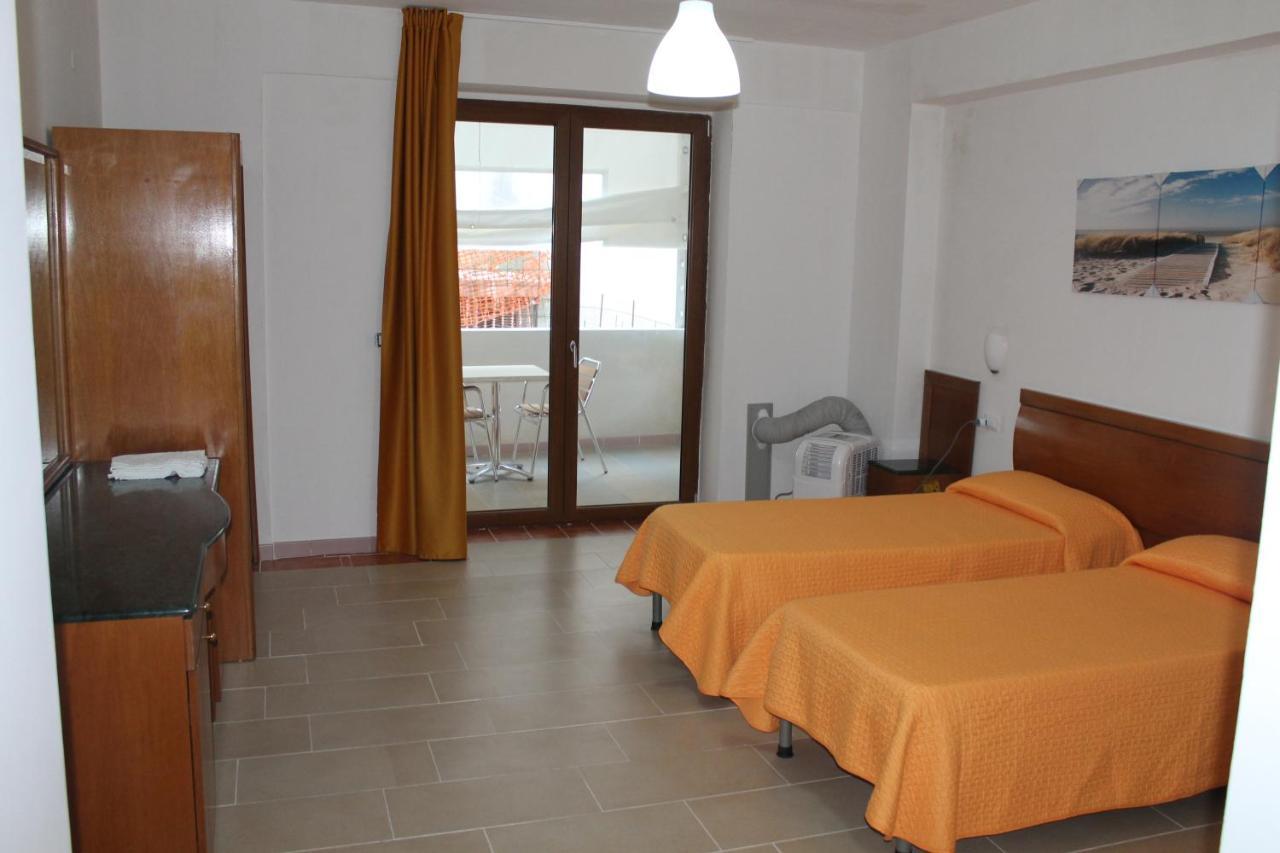 B&B Palazzo Manfredi Vieste, Fronte Mare Con Parcheggio エクステリア 写真