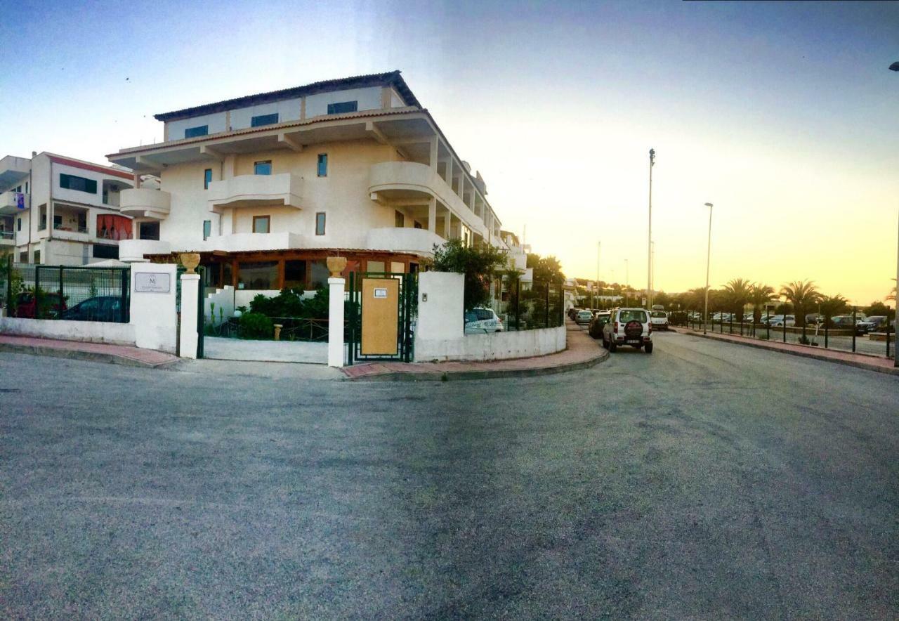 B&B Palazzo Manfredi Vieste, Fronte Mare Con Parcheggio エクステリア 写真