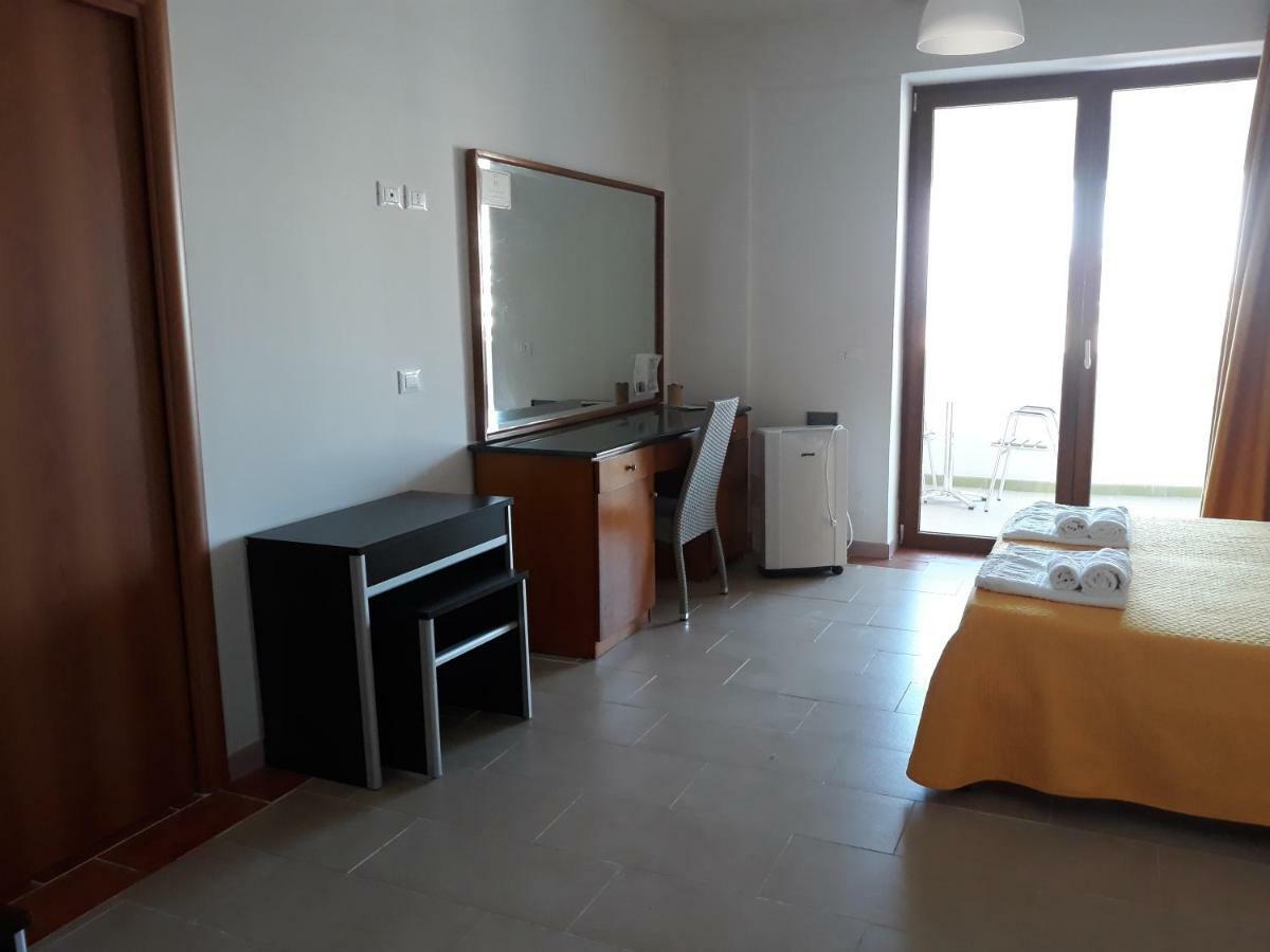 B&B Palazzo Manfredi Vieste, Fronte Mare Con Parcheggio エクステリア 写真