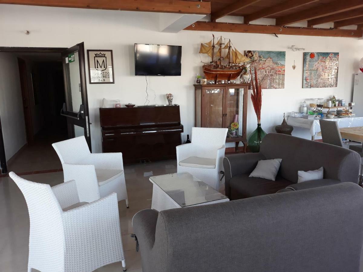 B&B Palazzo Manfredi Vieste, Fronte Mare Con Parcheggio エクステリア 写真
